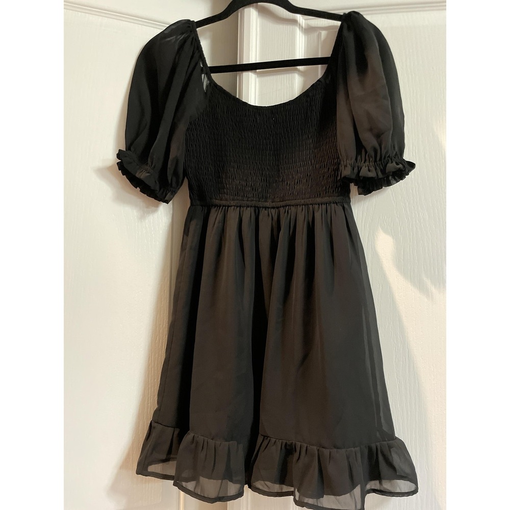 Hollister Dress Womens XS Black Puff Sleeve Smocked Babydoll Mini Ruffle Hem - Picture 3 of 16